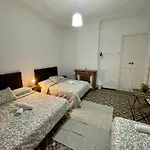 A & M Barcelona Hostal
